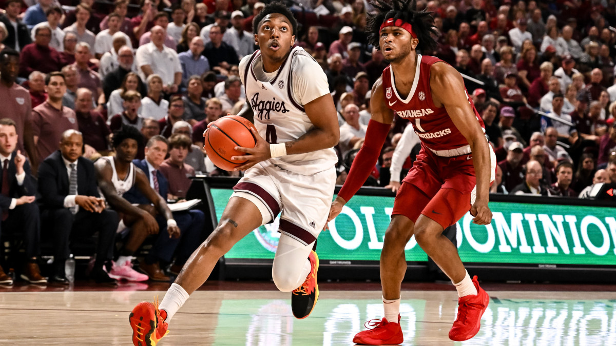 Texas A&M Aggies guard Wade Taylor IV.